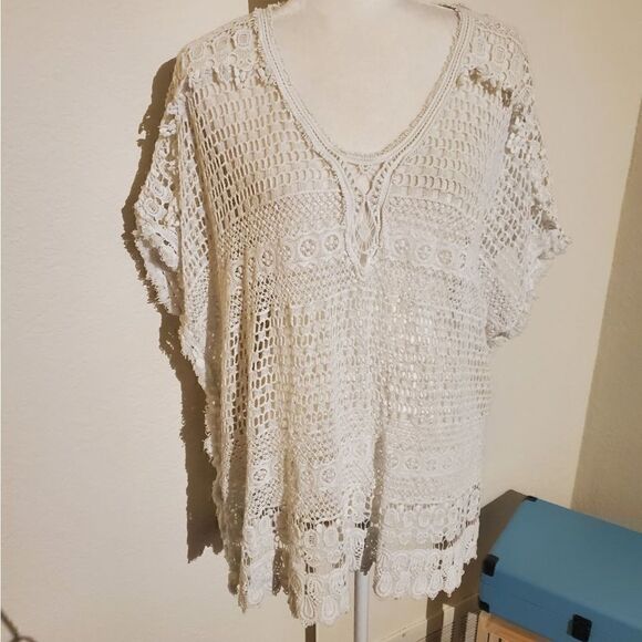 Chicos white crochet swimsuit cover - Picture 9 of 9